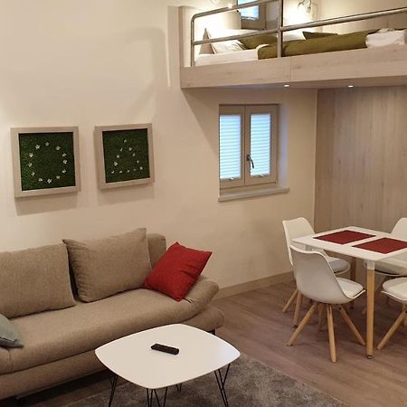 Old Buda Studio Apartment ブダペスト エクステリア 写真